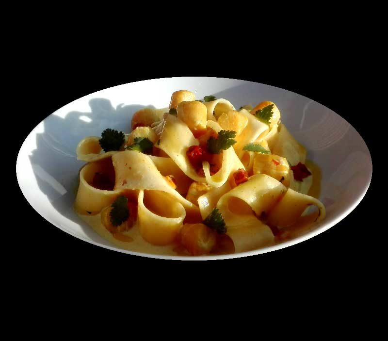 PAPPARDELLE et PÉTONCLES FUMÉS au CURRY