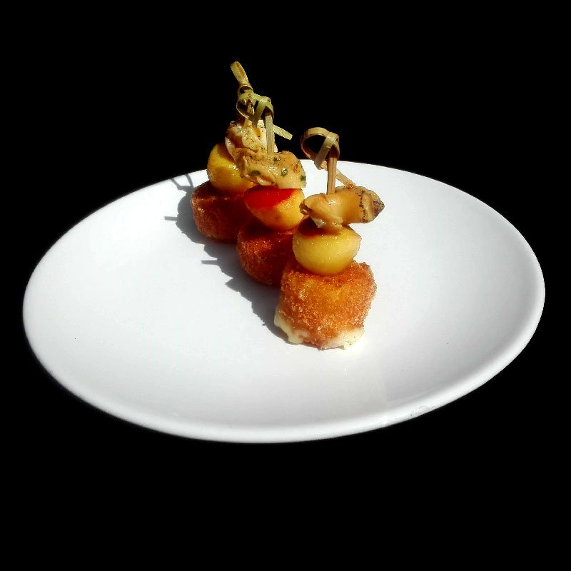 SALADE DE BULOTS FUMÉS, POMMES ET CROQUETTES DE CAMEMBERT 2