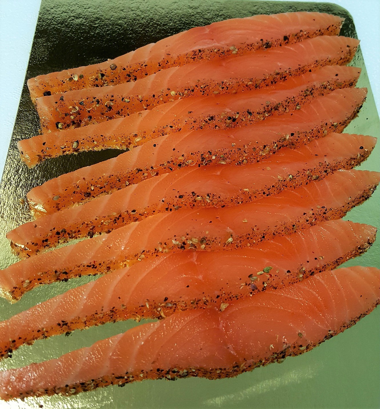 émincés de saumon gravlax